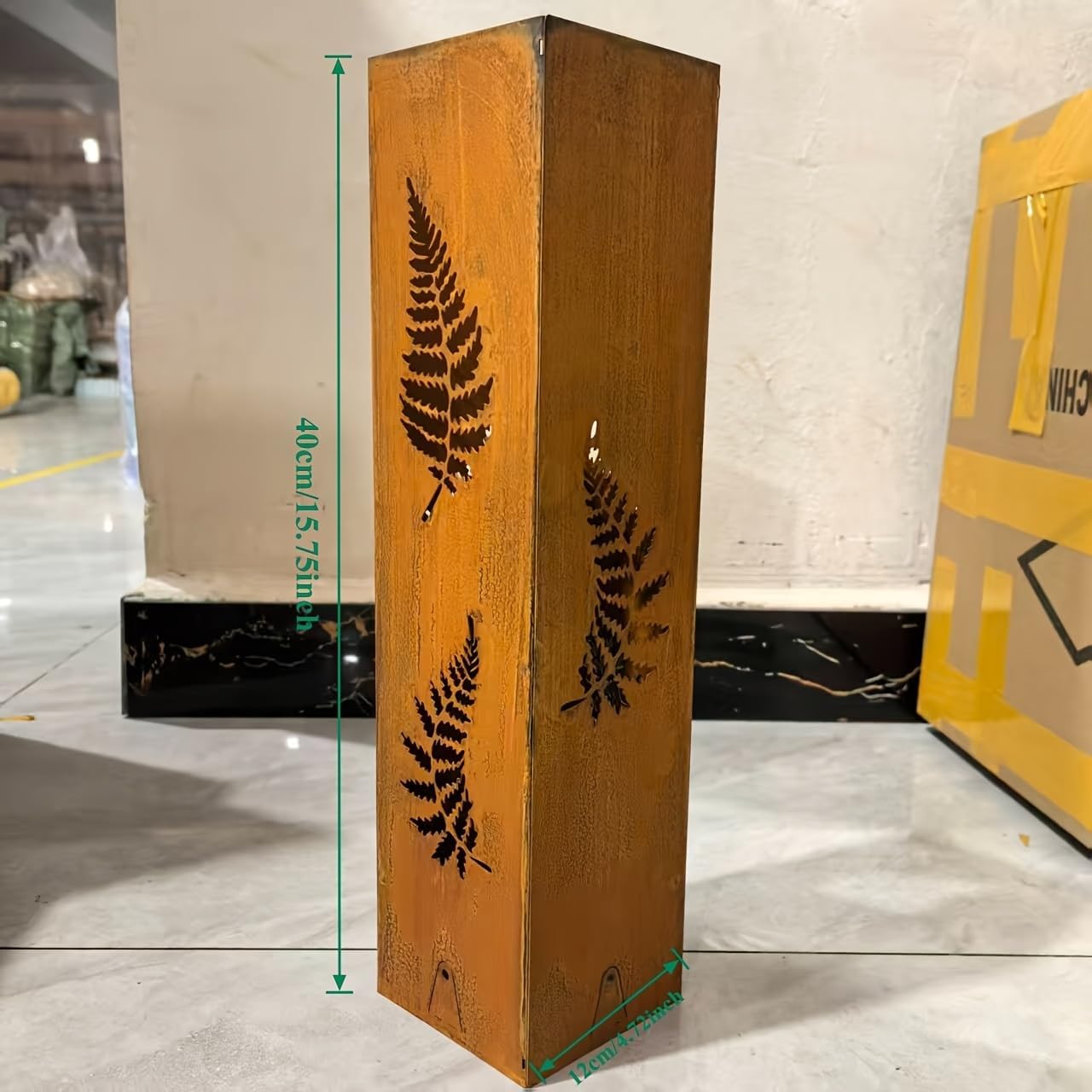 Rusty Fern Hand Welded Garden Column - Courtyard Metal Sculpture & Landscape Art for Outdoor Decoration (Batteries/Bulbs Not Included)(40cm/15.76inch)