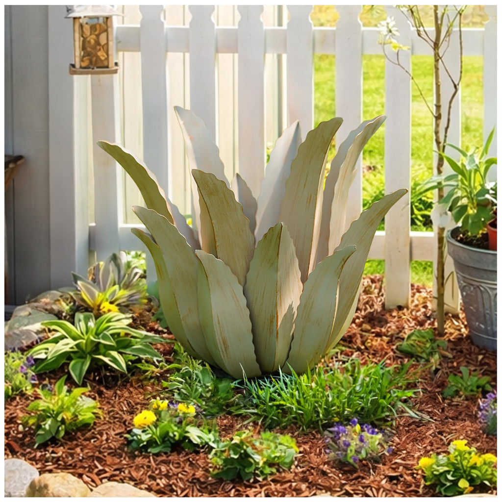 Large Metal Agave Plant Decor - 25.5" H Hand Painted Country Garden Sculpture, Home & Outdoor Metal Agave Yard Art Decor, Patio Lawn Ornament Ideal Gift for Family & Friends