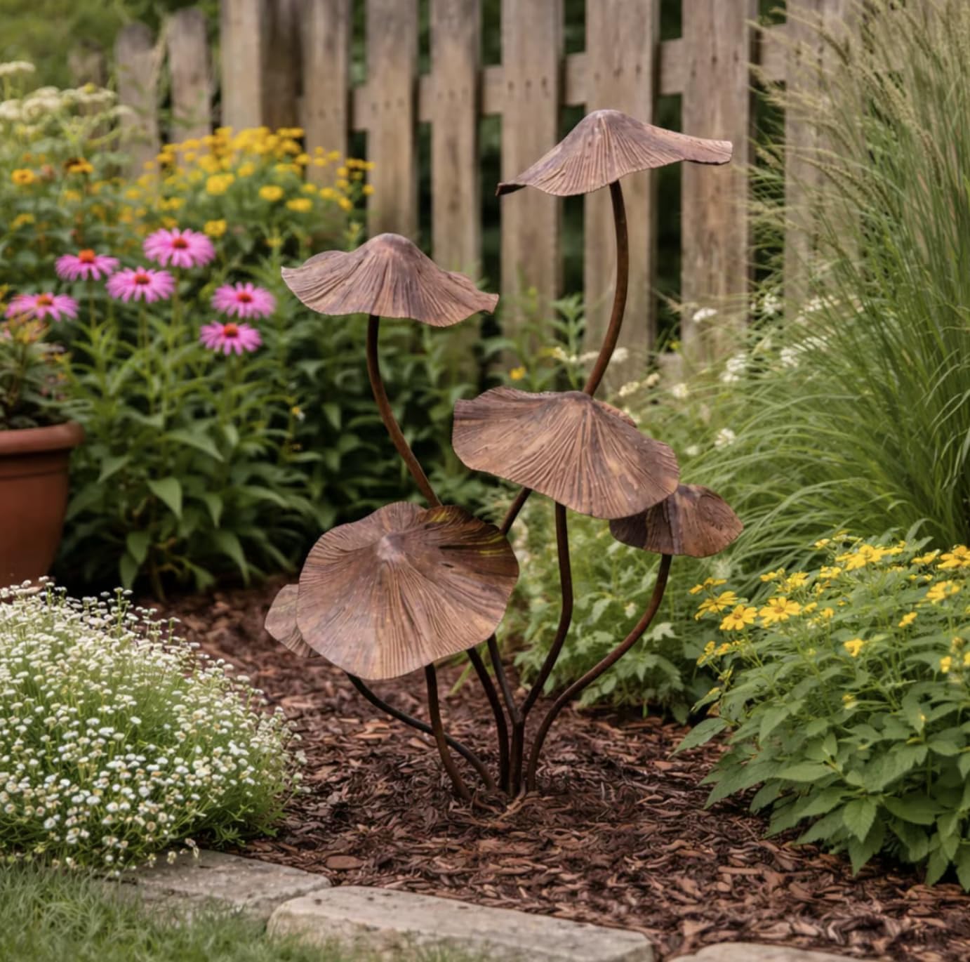 Metal Mushroom Garden Stake, Rustic Outdoor Yard Art Sculpture, Whimsical Decorative Accent for Patio, Porch, and Lawn (Bronze)