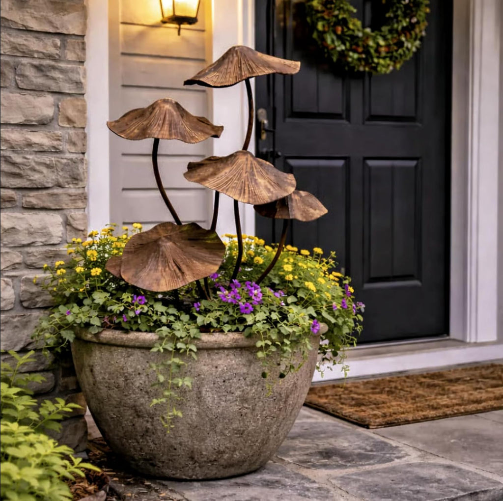 Metal Mushroom Garden Stake, Rustic Outdoor Yard Art Sculpture, Whimsical Decorative Accent for Patio, Porch, and Lawn (Bronze)