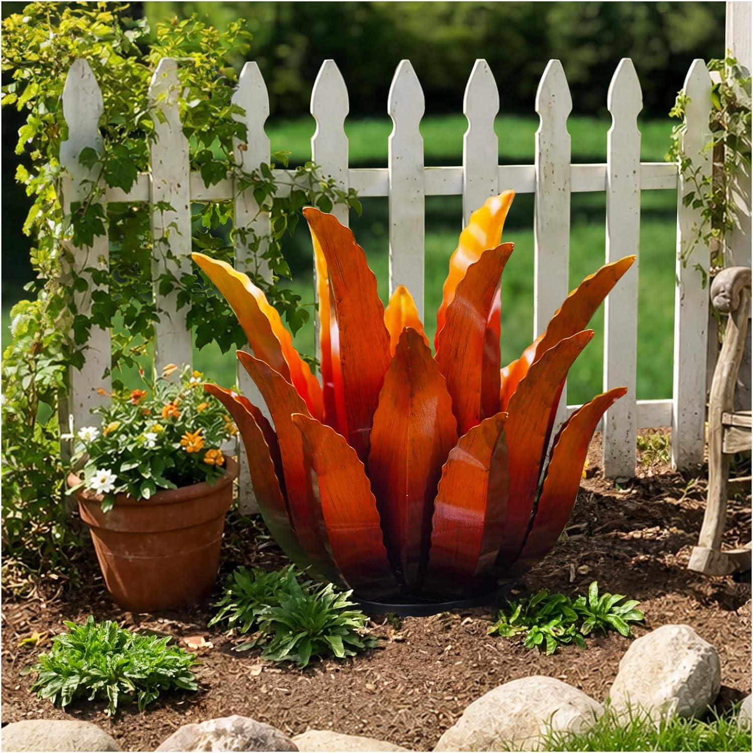 Large Metal Agave Plant Decor - 25.5" H Hand Painted Country Garden Sculpture, Home & Outdoor Metal Agave Yard Art Decor, Patio Lawn Ornament Ideal Gift for Family & Friends