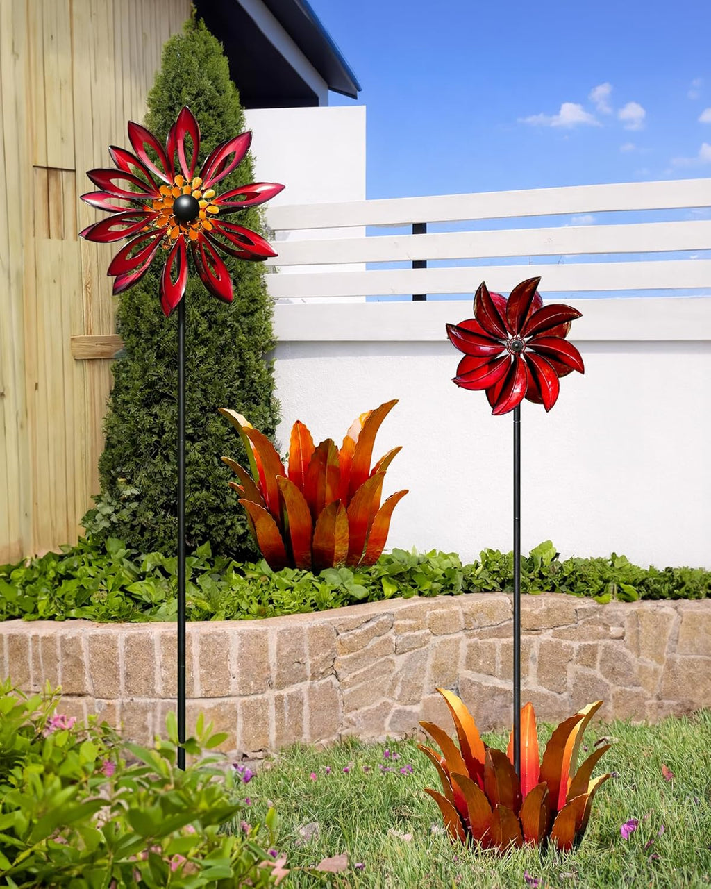 Large Metal Agave Plant Decor - 25.5" H Hand Painted Country Garden Sculpture, Home & Outdoor Metal Agave Yard Art Decor, Patio Lawn Ornament Ideal Gift for Family & Friends